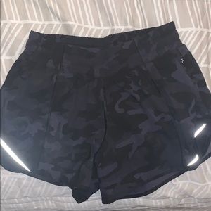 Lululemon Hotty Hot Shorts *long